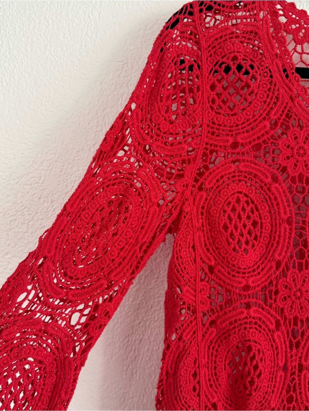 Crochet Long Sleeve Top Size Small Red Boho Chic Whimsy Beachy Solitaire - Picture 2 of 4
